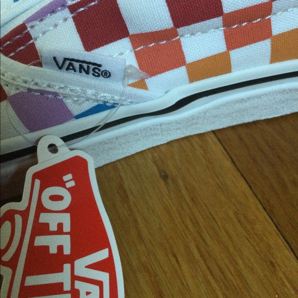 Rainbow checkered Vans - Picture 14 of 14